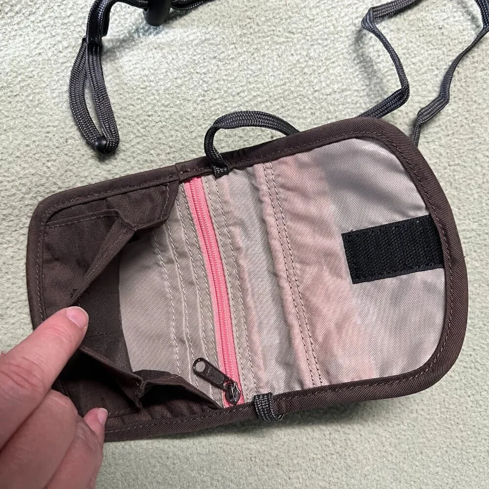 Eagle Creek Small Crossbody Bag Brown/Pink